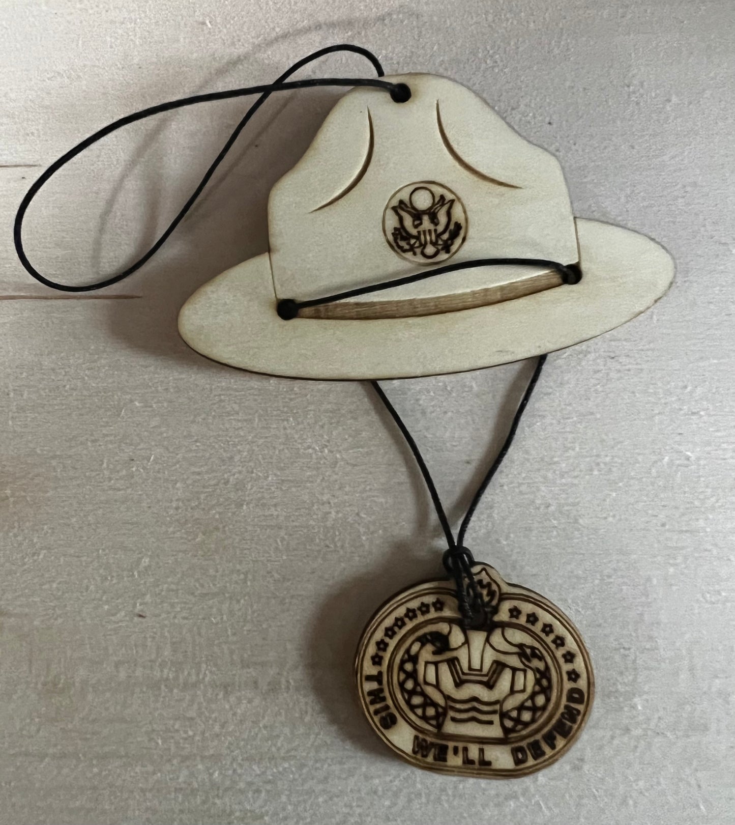 Drill SGT hat with DS badge wooden ornament