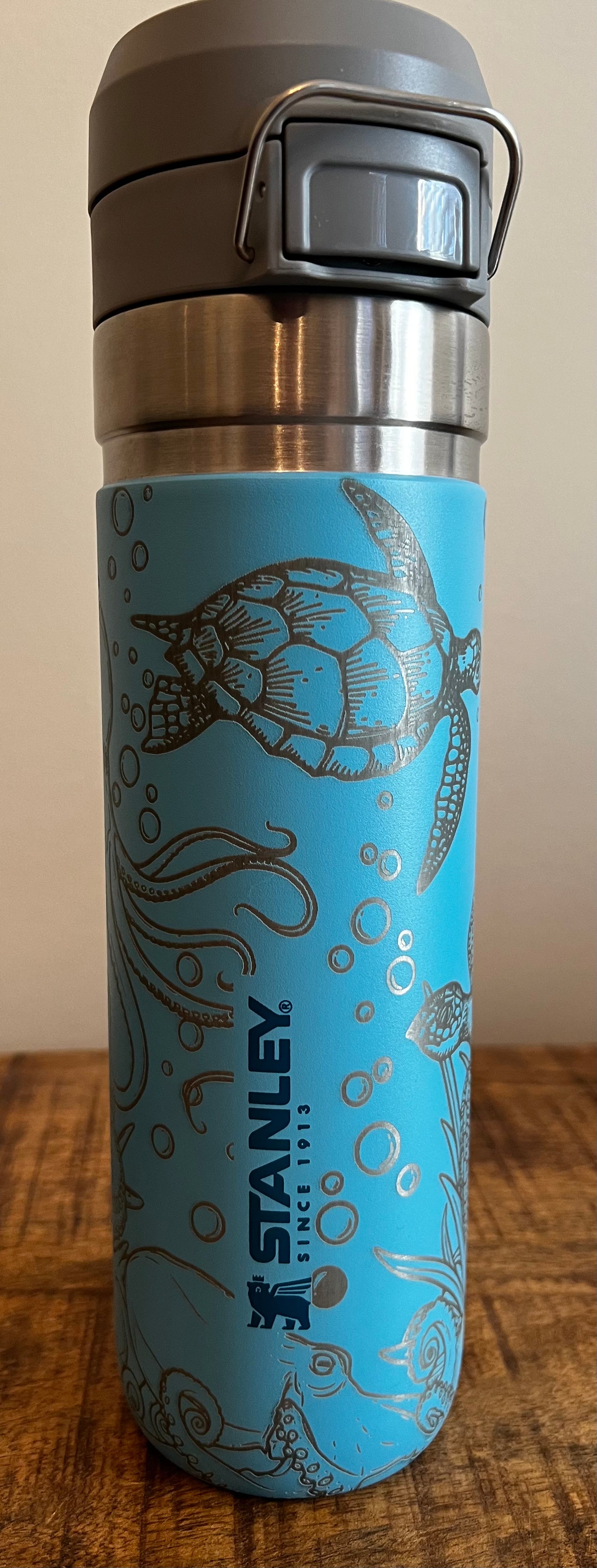 Ocean Life 24oz go bottle fully engraved  with ocean life theme